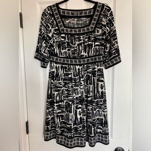 Black and white womans dress. Apt9 SizeS EUC